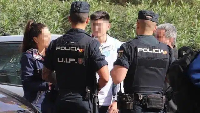 ¡Justicia por su propia mano! Padres apuñalan al asesino de su hijo en España