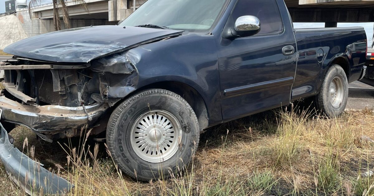 Familia Resulta Ilesa De Milagro, Tras Choque Con Tráiler Sobre La ...