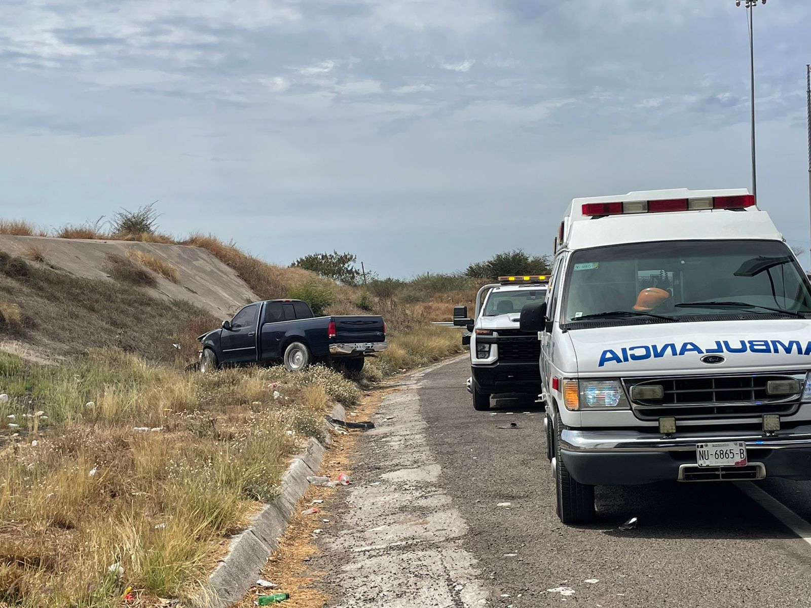 Familia Resulta Ilesa De Milagro, Tras Choque Con Tráiler Sobre La ...