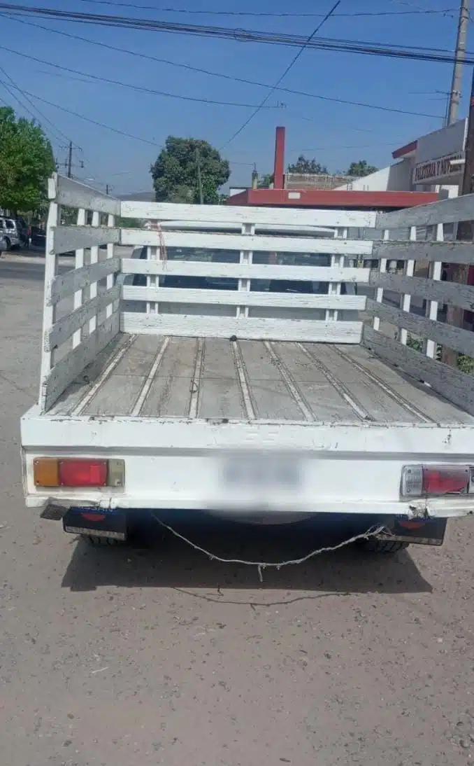 Aseguran camioneta en Culiacán