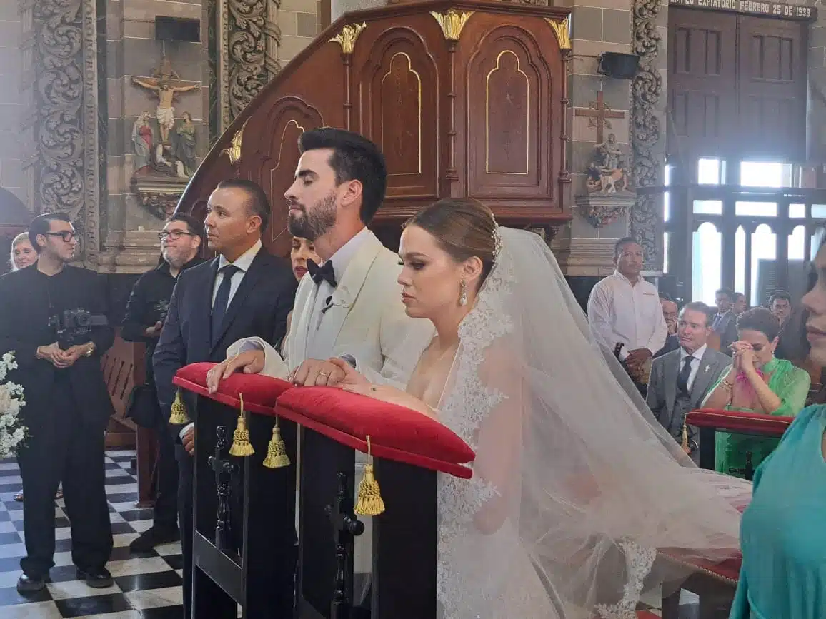 En catedral de Mazatlán se casa el hijo del exgobernador Quirino Ordaz