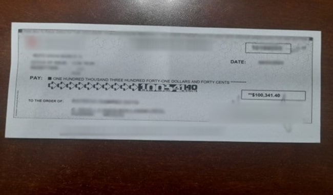 Cheque dólares
