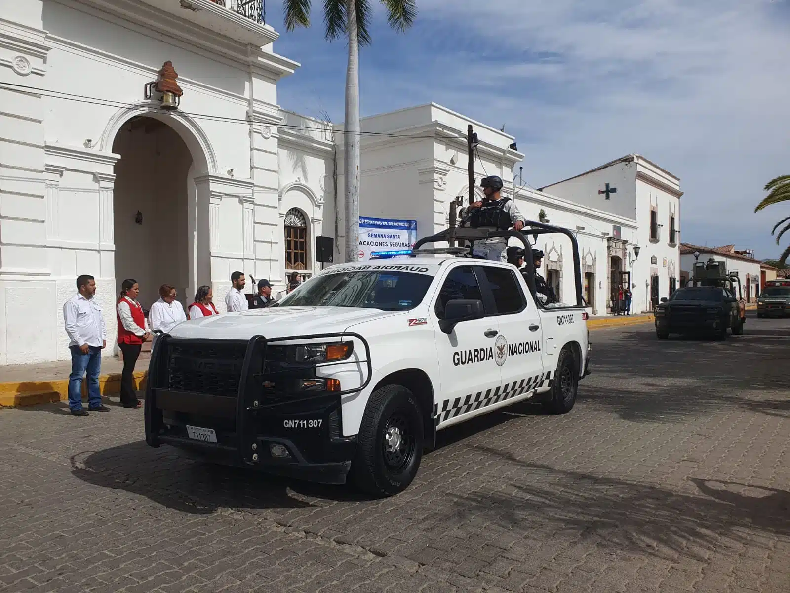 Con 80 elementos y 18 vehículos garantizan la seguridad de paseantes en Concordia (3)