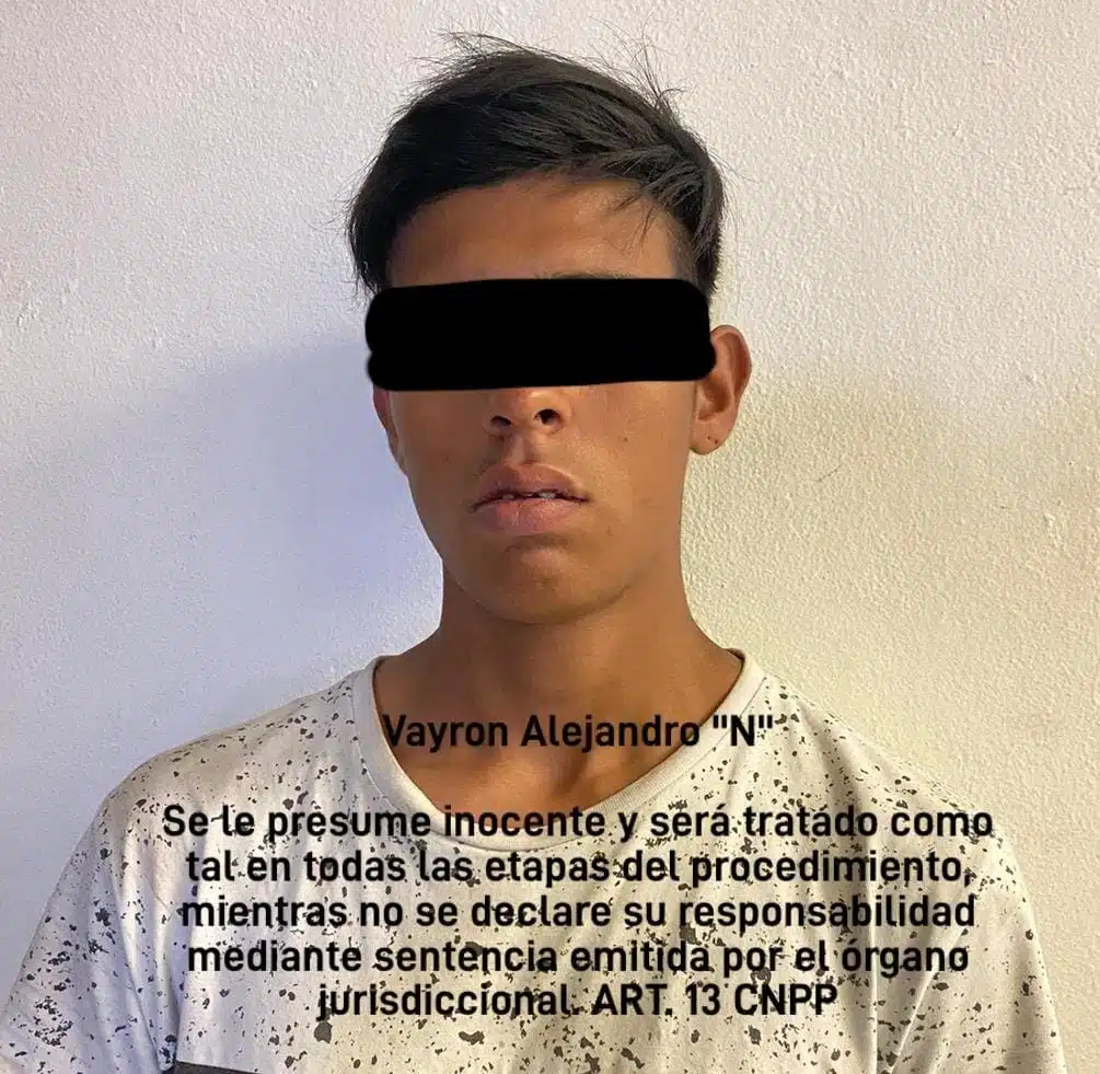 Bayron Alejandro fue detenido por pasear en una moto con reporte de robo en Mazatlán