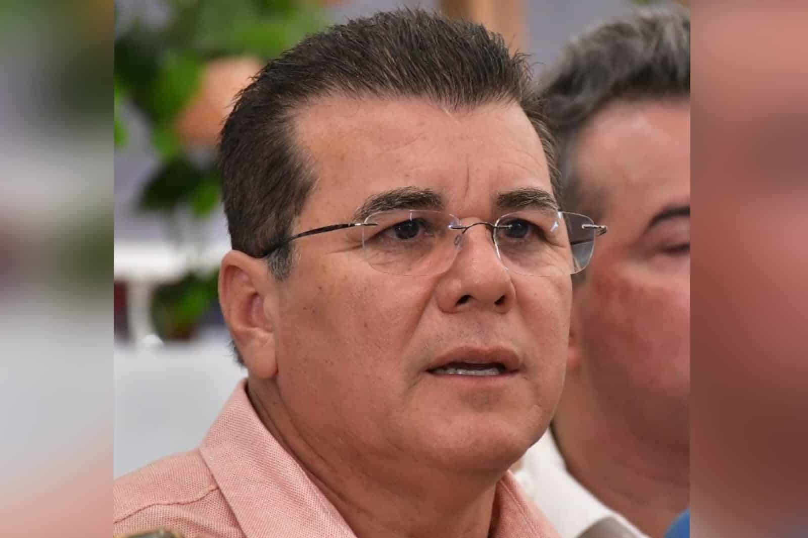 Édgar González Zataráin.