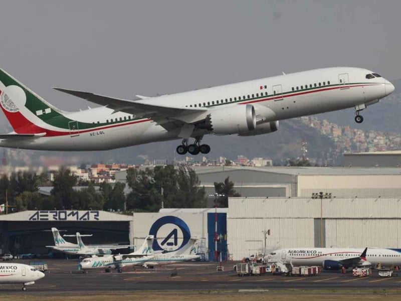 El avión presidencial despega rumbo a Tayikistán