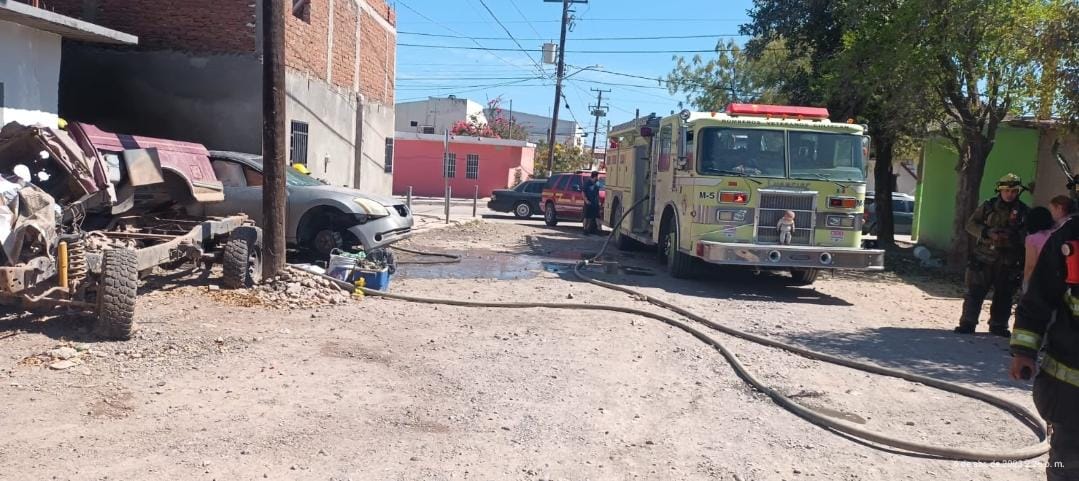 Incendio auto Culiacán