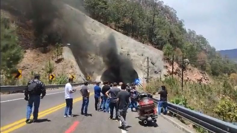 Incendio túnel El Sinaloense Durango