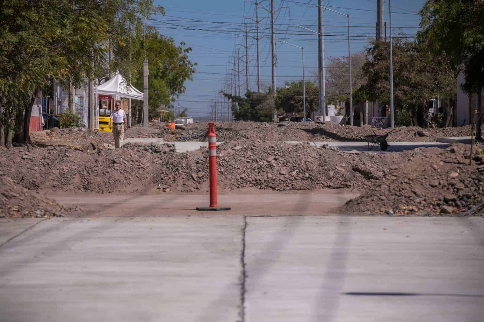 Invertirán más de 13.5 mdp Pavimentan seis calles en cuatro colonias de Culiacán