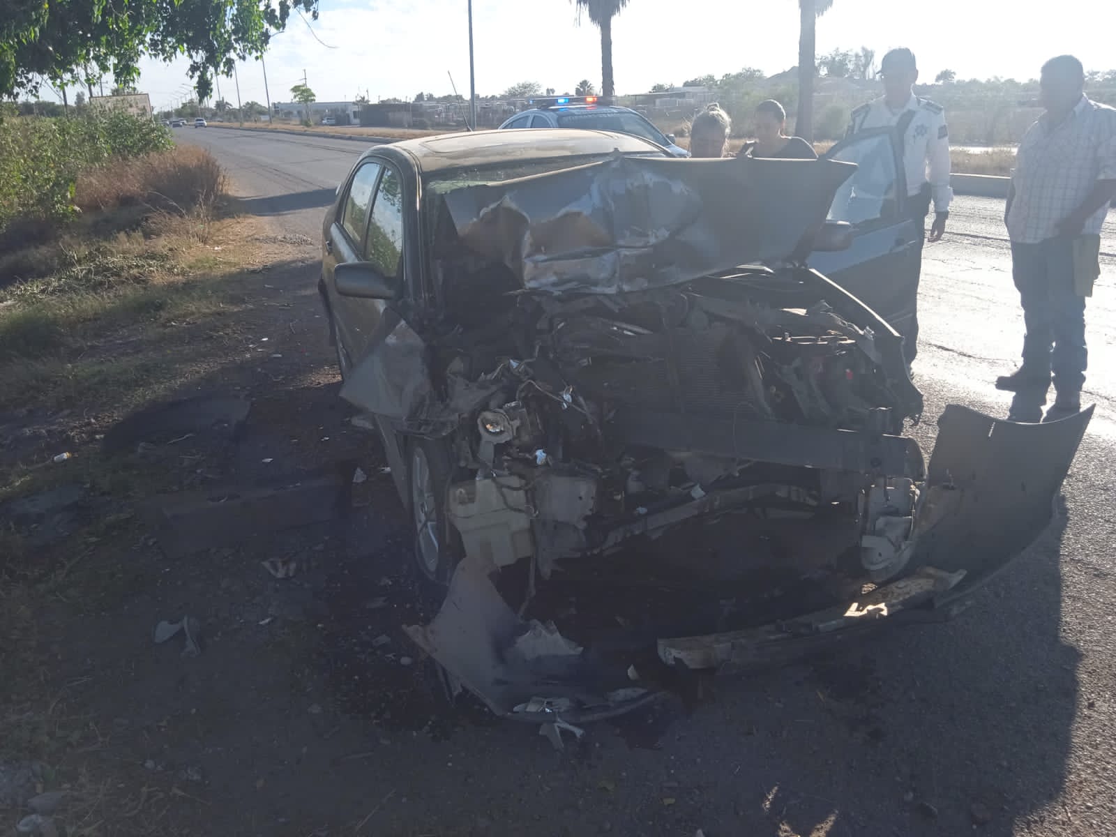 Jasiel no alcanzó a frenar y se estrelló contra una camioneta en Guasave; está lesionado