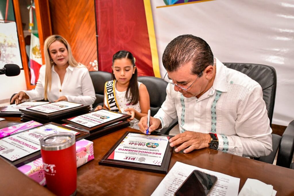 Mazatlán tiene nuevo Cabildo Infantil; sus integrantes rinden protesta