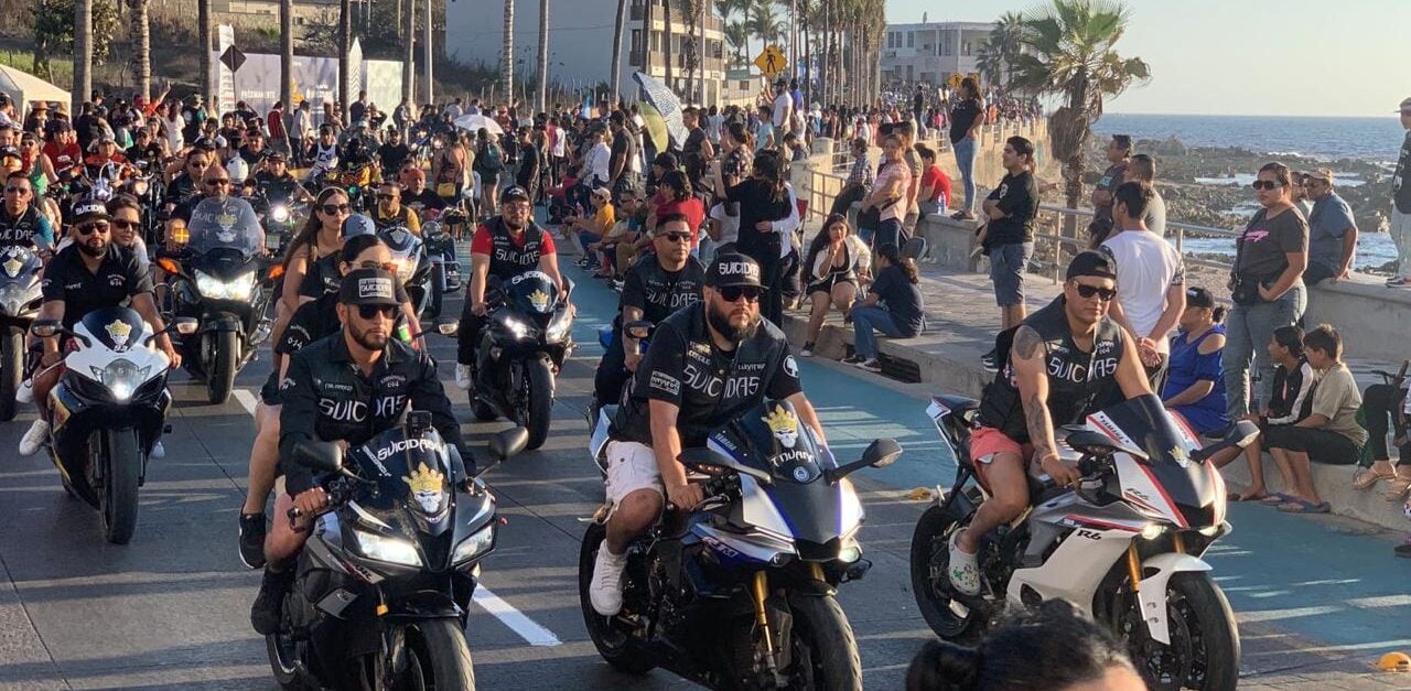 Miles de motociclistas participan en el tradicional desfile de la Semana de la Moto 2023 (5)