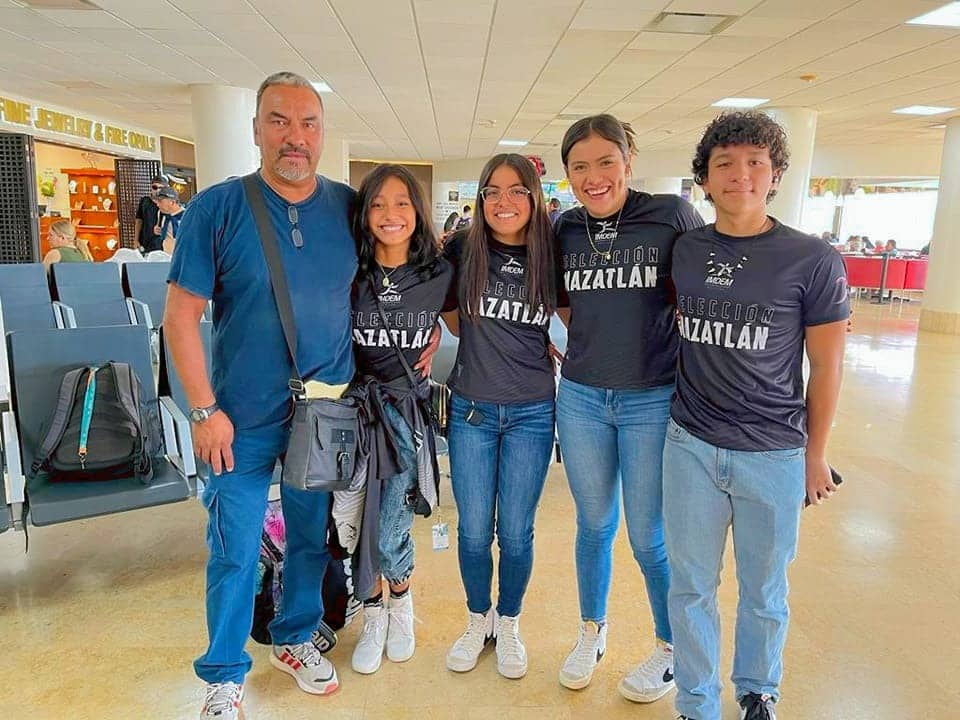 Nadadores Mazatlecos