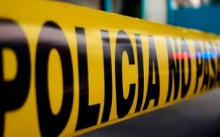 Rescatan a presunto feminicida de ser linchado en Toluca