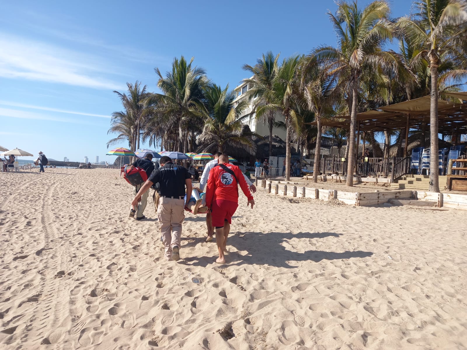Sufrió paro respiratorio en tierra; lograron reanimarlo