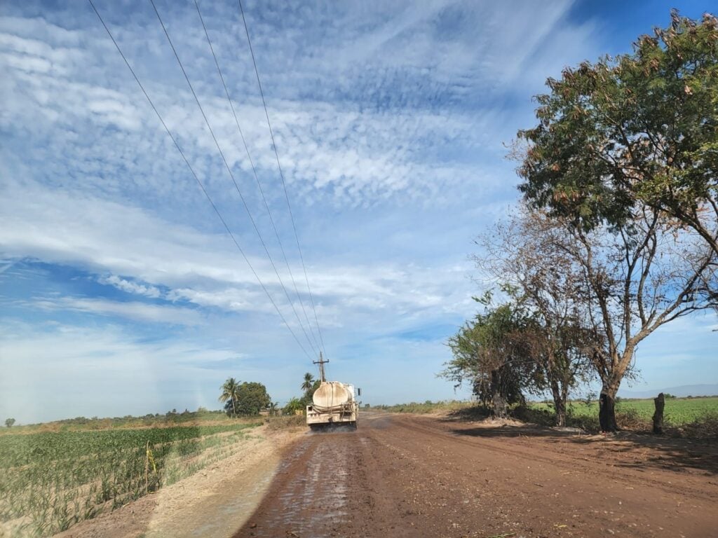 Invertirá Secretaría de Obras 370 mdp para la pavimentación de caminos en 11 municipios 