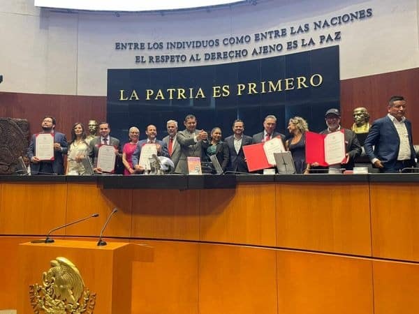 Senado de la República, reconoce a beisbolistas mexicanos