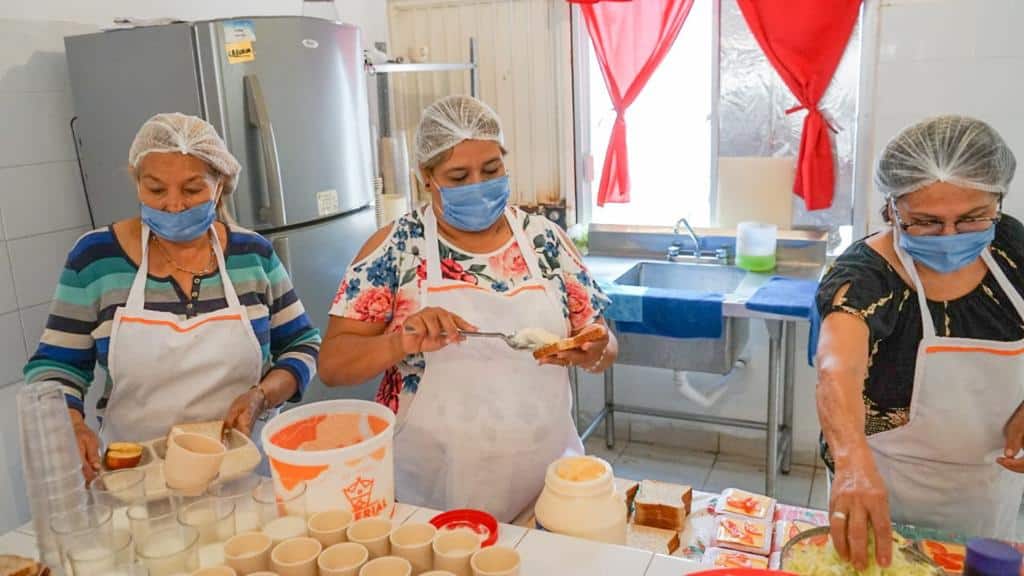 Verifican Save The Children y Bienestar, comedores comunitarios de jornaleros indígenas en Ahome 