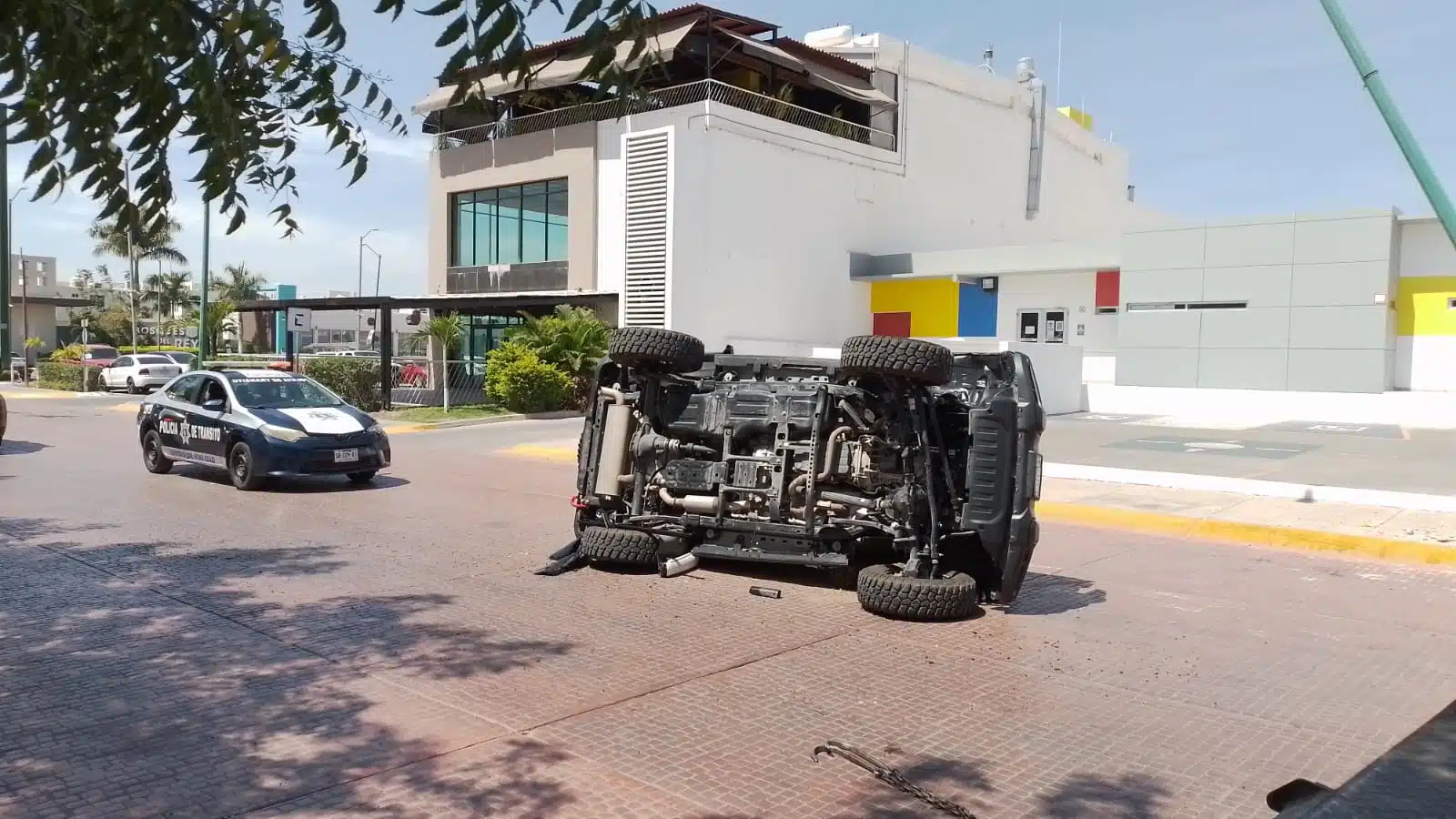 Volcadura Jeep La Conquista Culiacán
