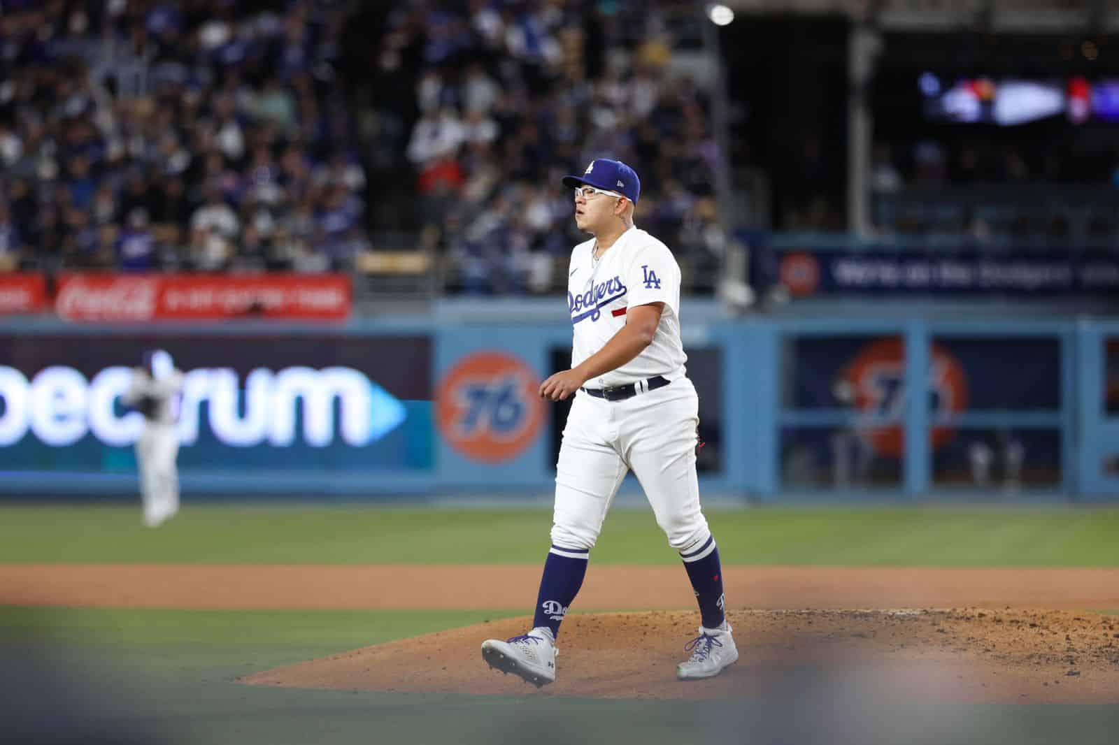 ¡Victoria! Julio Urías gana su juego ante Rockies de Colorado