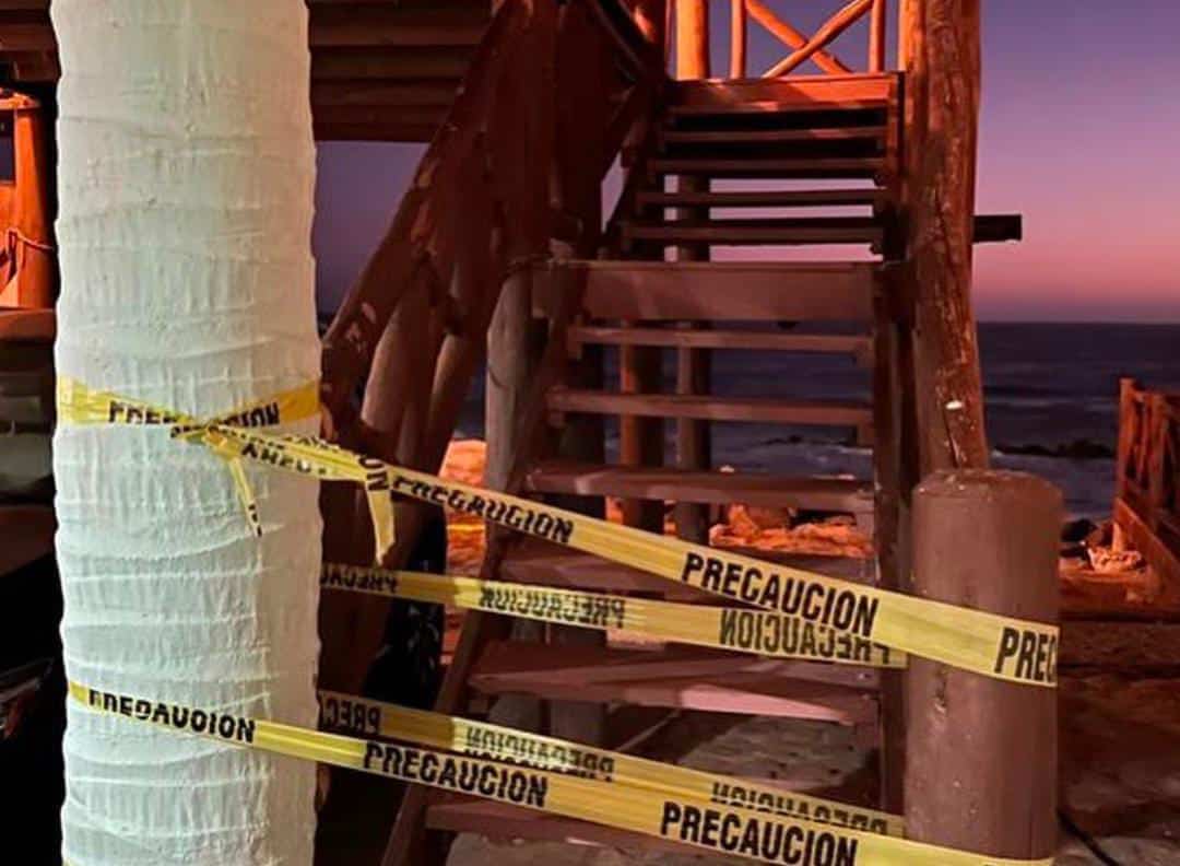 Derrumbe de una terraza deja tres personas con lesiones en Nuevo Altata, Navolato