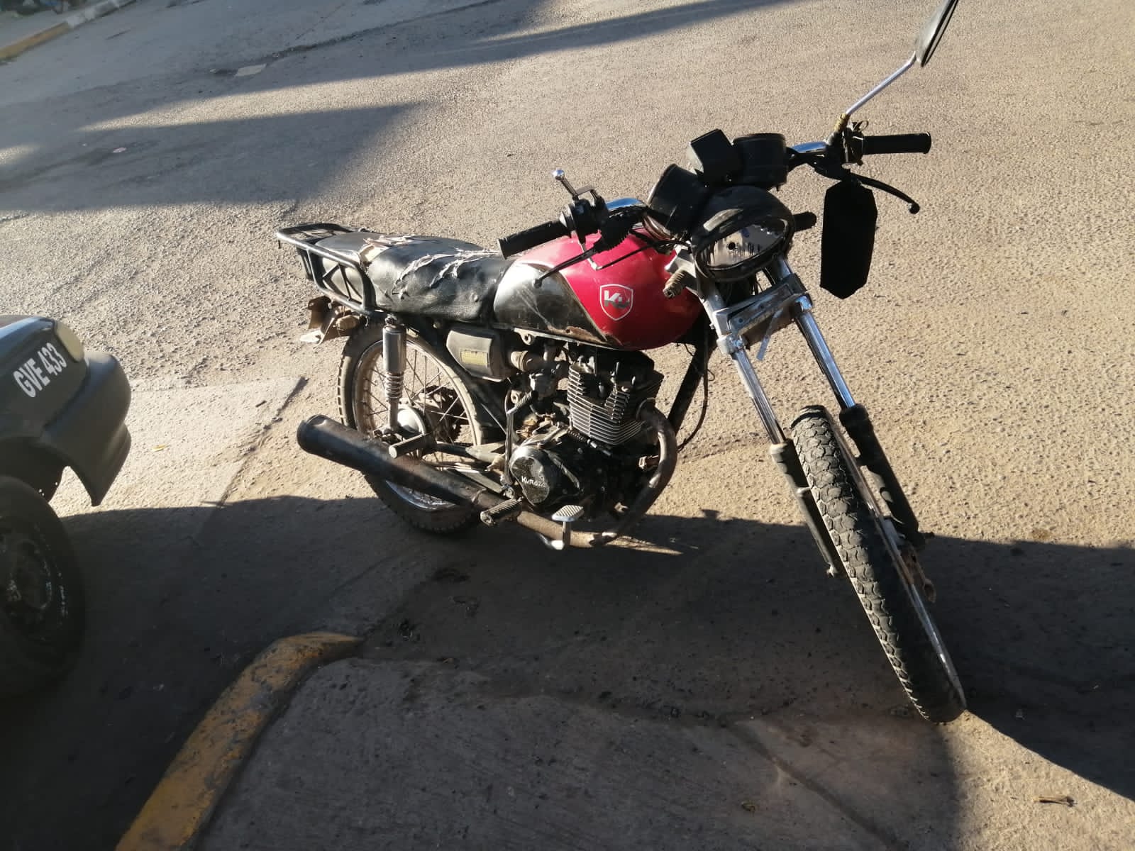Hermelinda iba de acompañante en una moto y quedó lesionada tras accidentarse en Guasave
