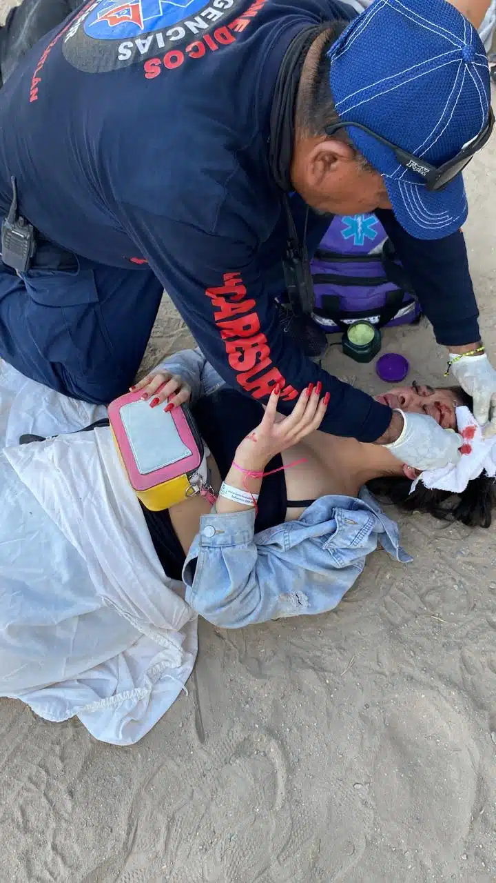 ¡Terminó el paseo! Con el rostro lesionado queda turista mexicalense tras chocar en cuatrimoto