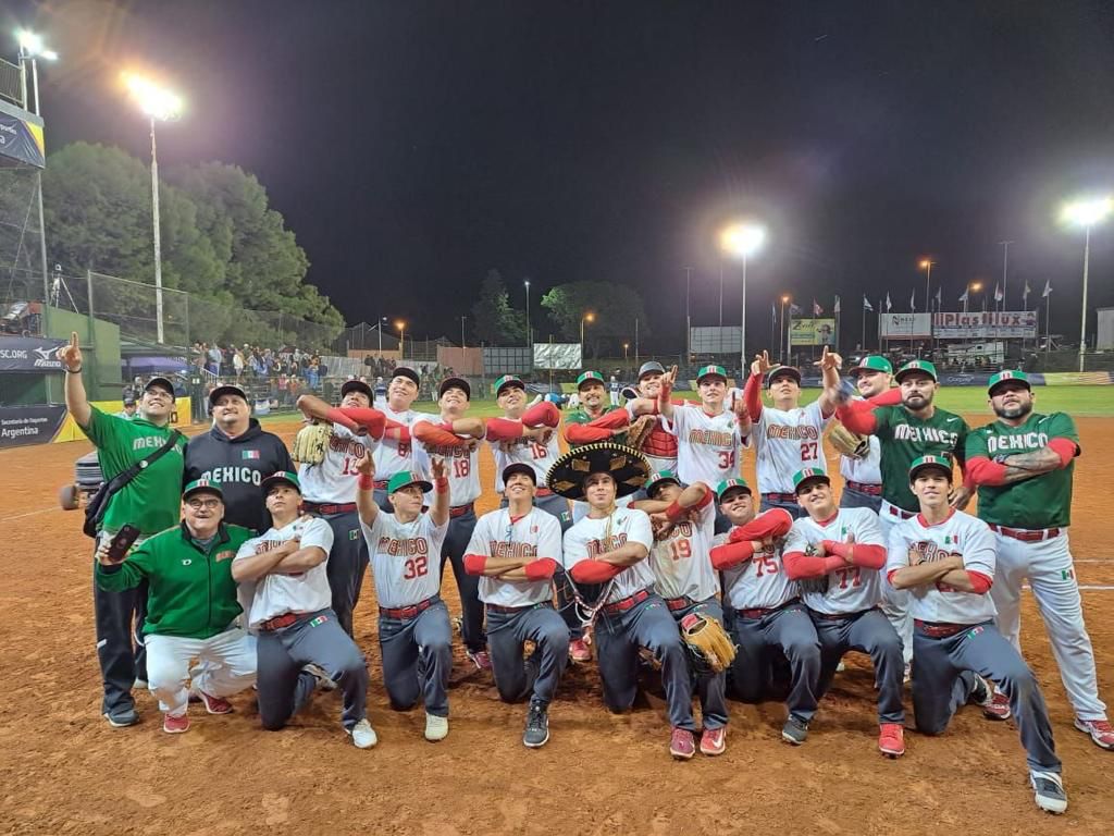 ¡Invictos! México remonta ante Singapur en Copa del Mundo Sub-23 de softbol