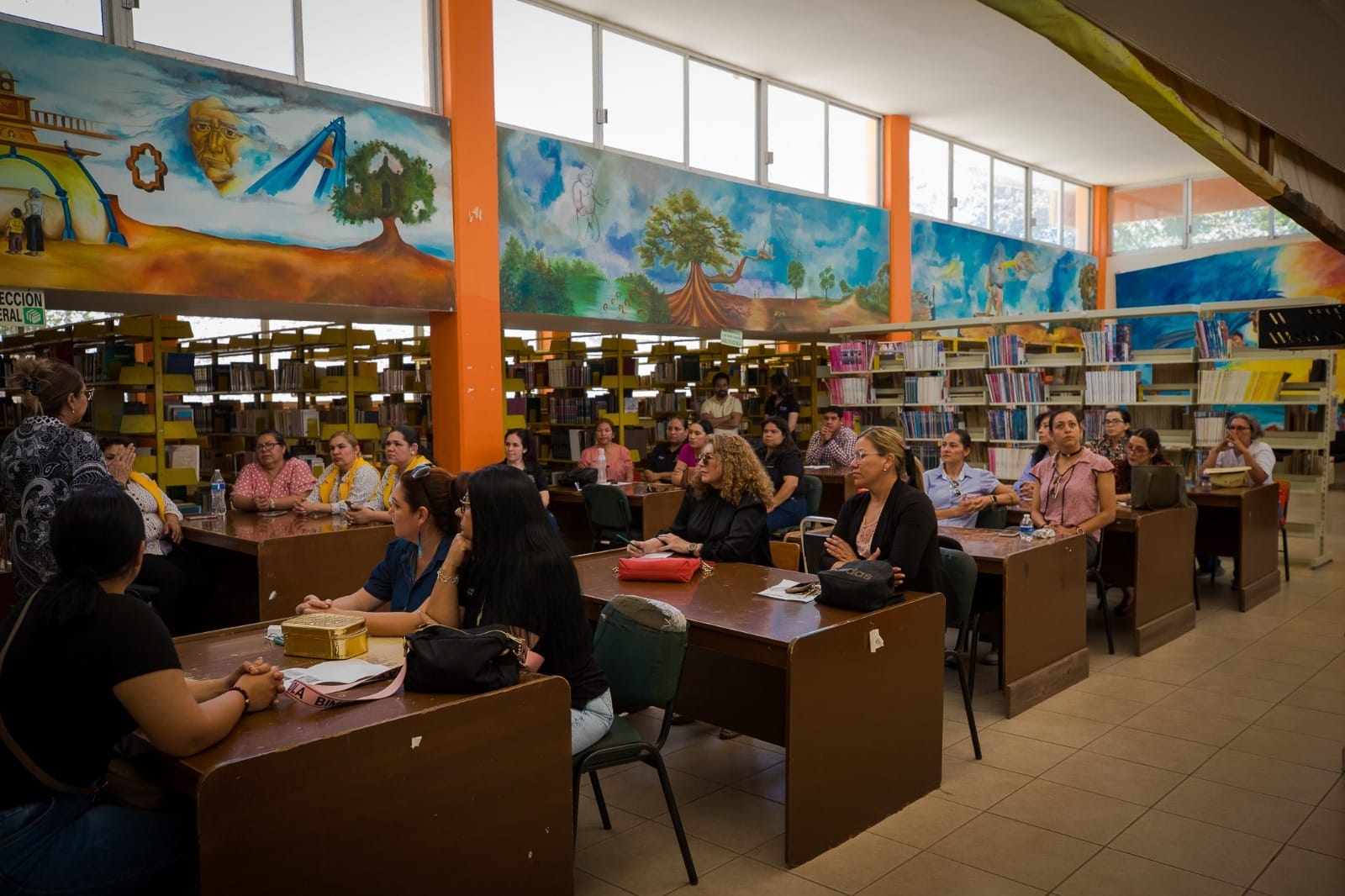 ¡Leer es crecer! Llegan nuevos libros para el civismo a salas de lecturas y bibliotecas de Guasave