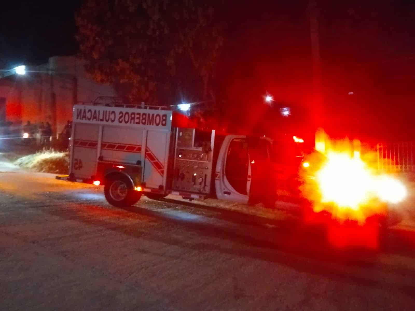 ¡Quedó detenido! Joven amenaza con asesinar a su madre e incendia su casa en Culiacán 