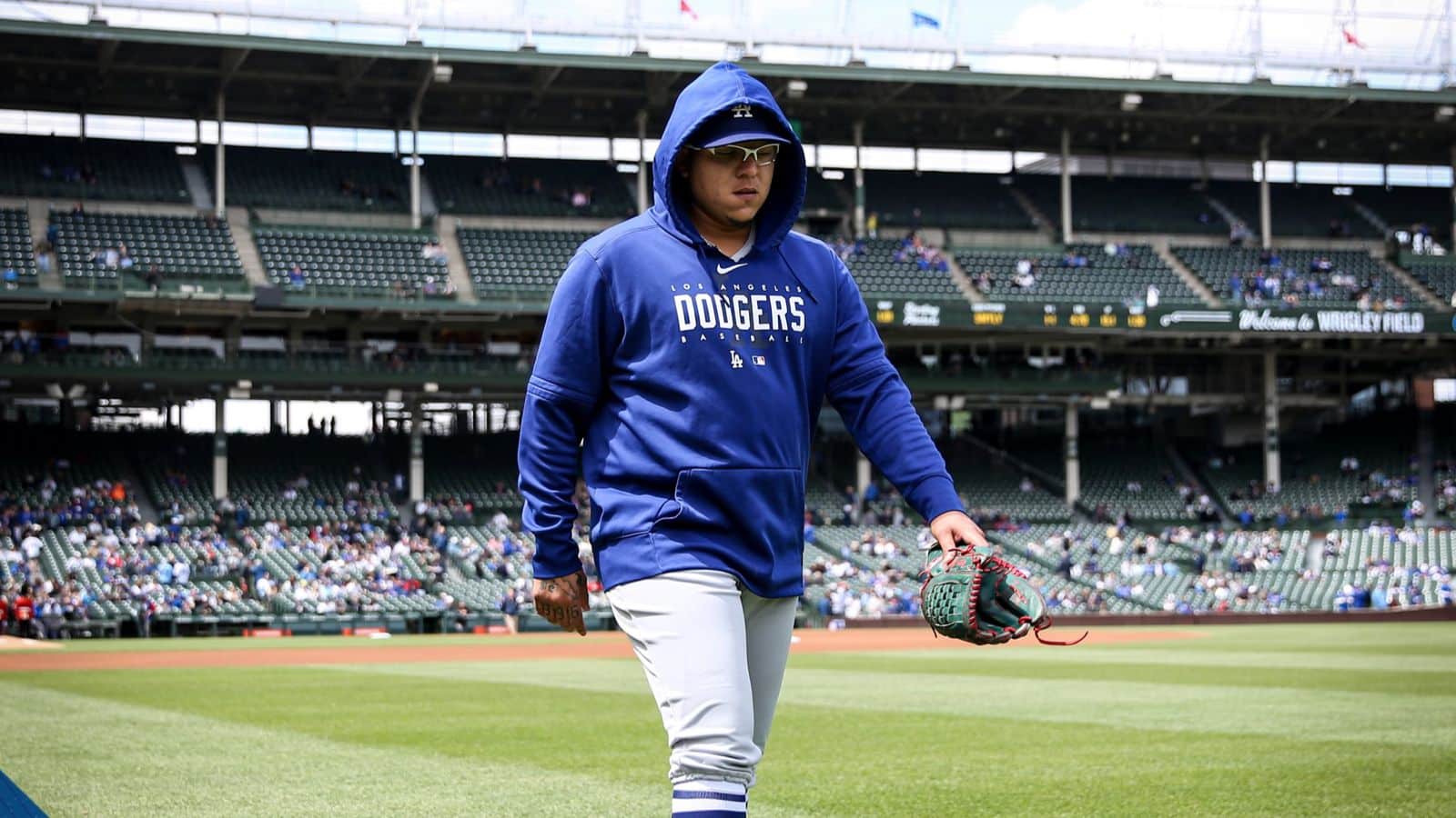 ¡Duró revés! Julio Urías y Dodgers caen ante Chicago Cubs; al mexicano le anotaron 5 carreras