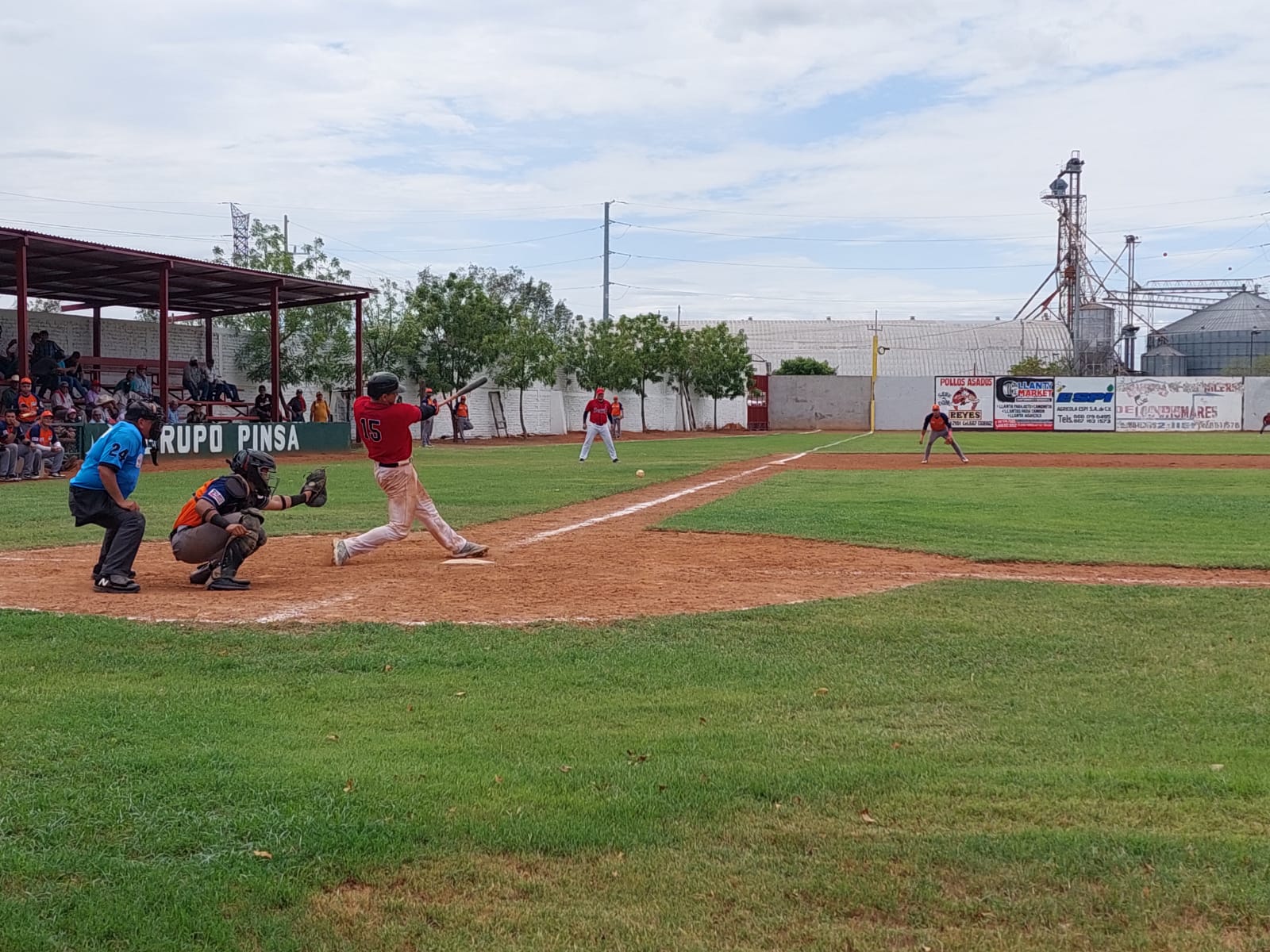 ¡Explotan los maderos! Astros propina par de palizas a Angostura y mantiene el invicto en la Peimbert Camacho