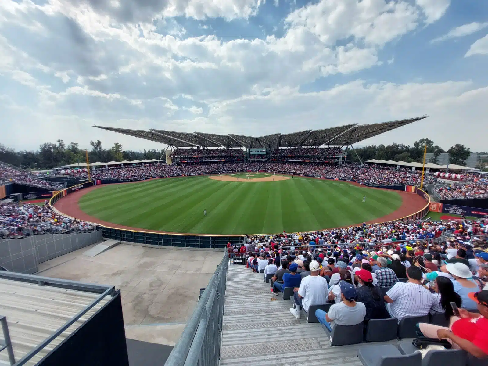 VIDEO: ¡Épico regreso! Padres fue local y barrió a Gigantes en la Mexico City Series