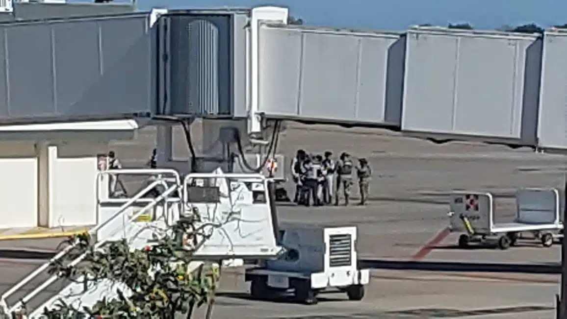 Extraño mensaje es el que alertó en avión del aeropuerto de Mazatlán ¿Qué decía?