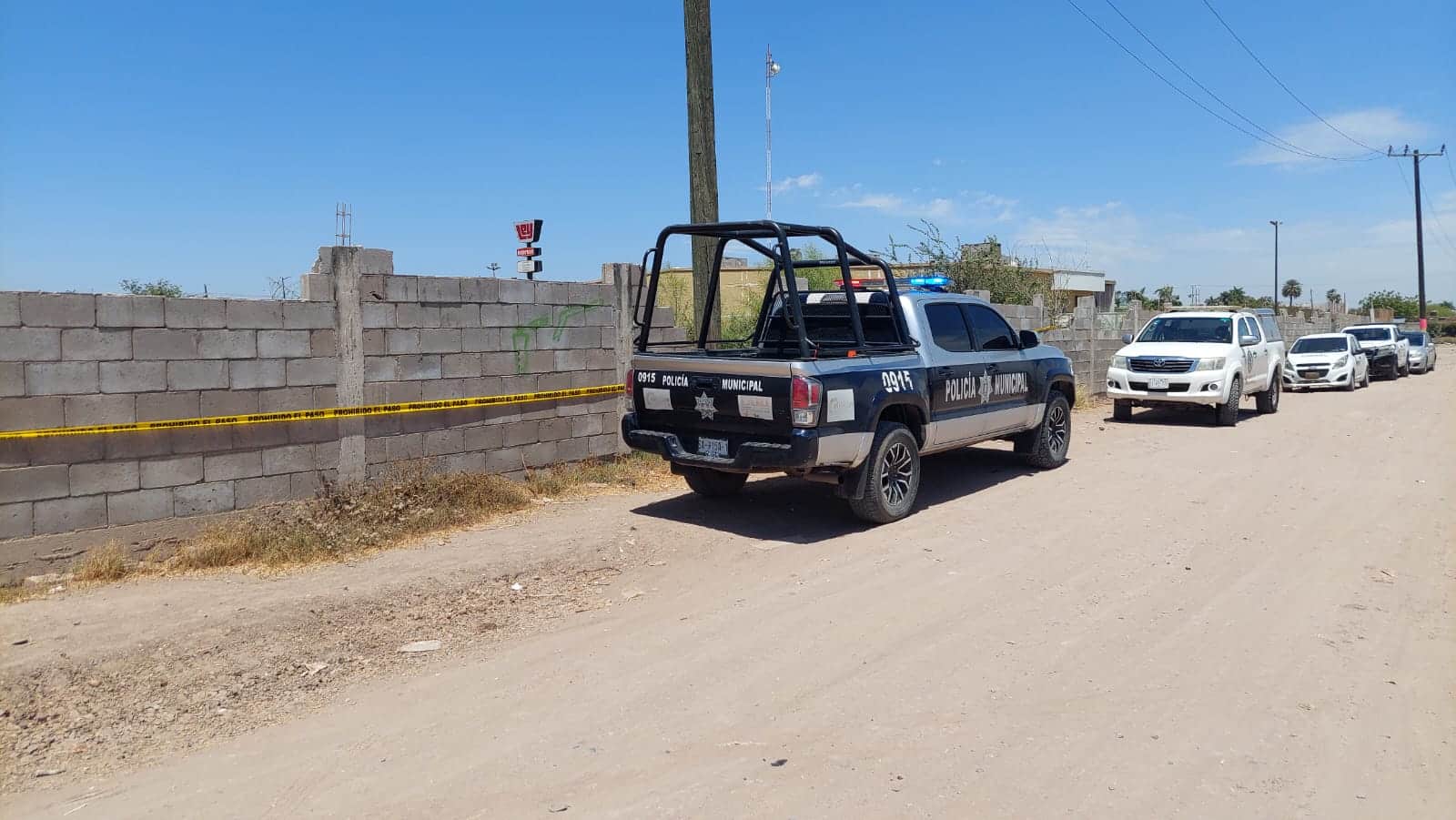 localizan a hombre en terreno baldío