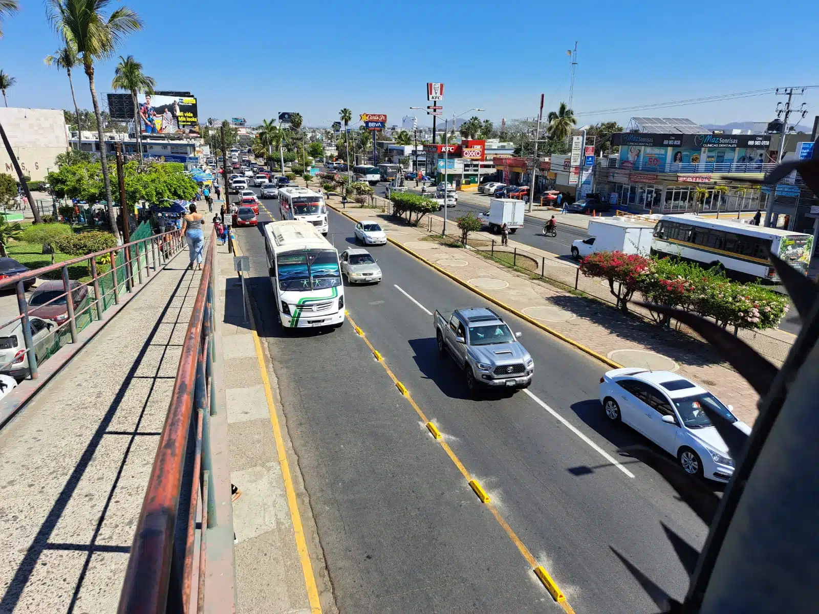 transporte público-carril preferencial