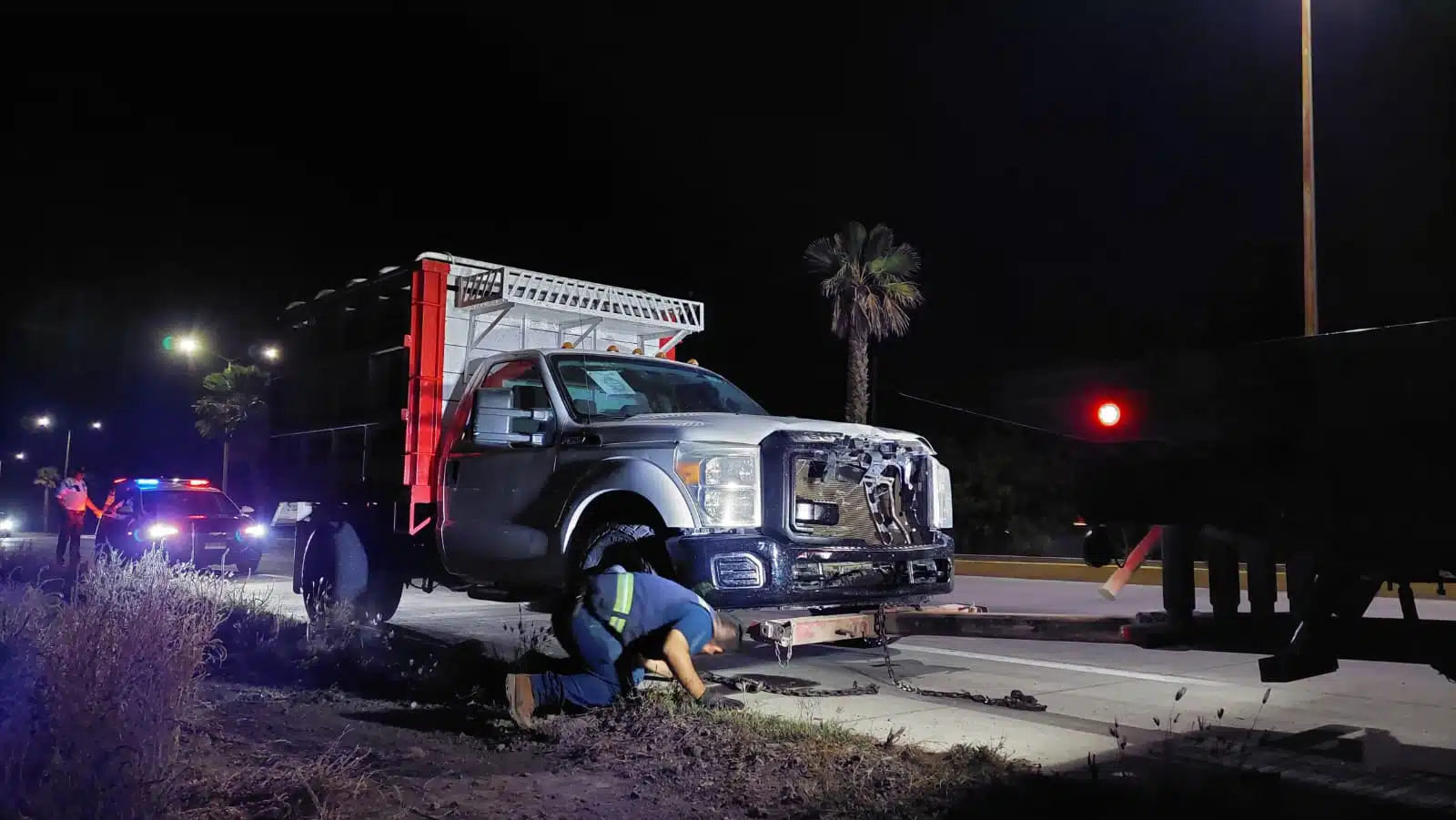 ¡El responsable huyó! Hallan camioneta en la que