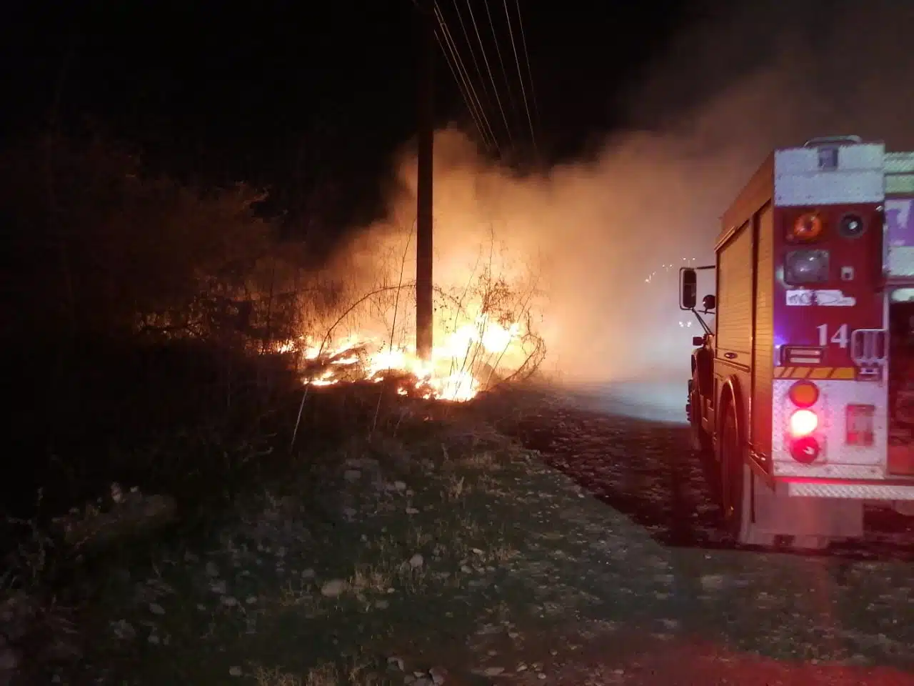 ¡No es otro incendio forestal! Siguen quemando maleza en Culiacán