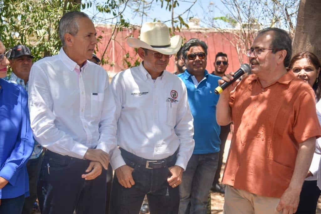 Rehabilitación de drenaje sanitario en 1 de mayo, Ahome