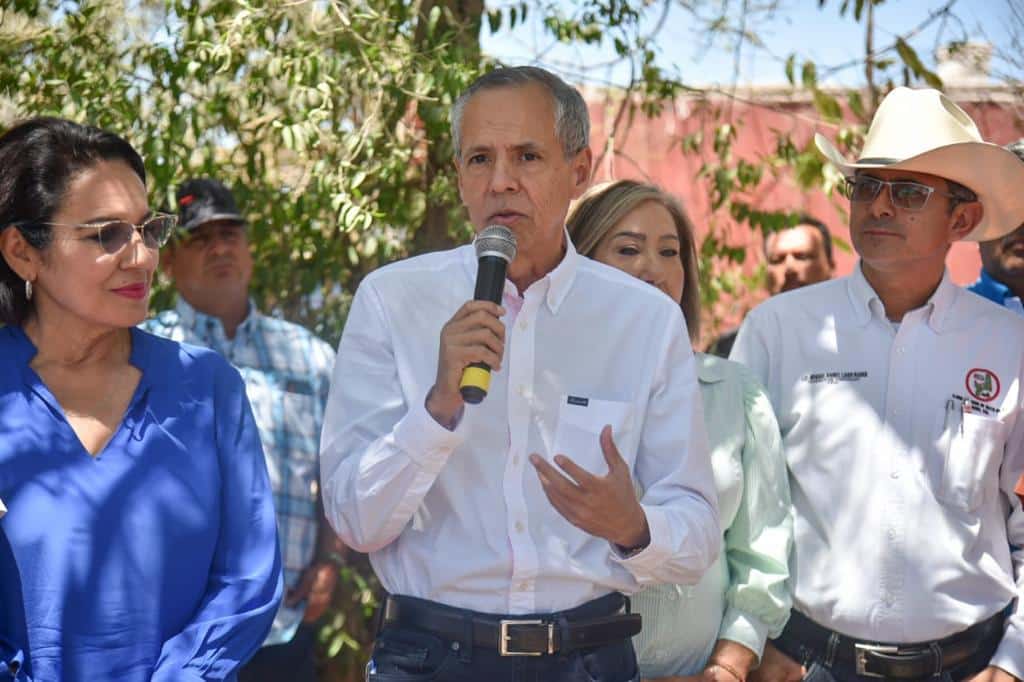 Rehabilitación de drenaje sanitario en 1 de mayo, Ahome