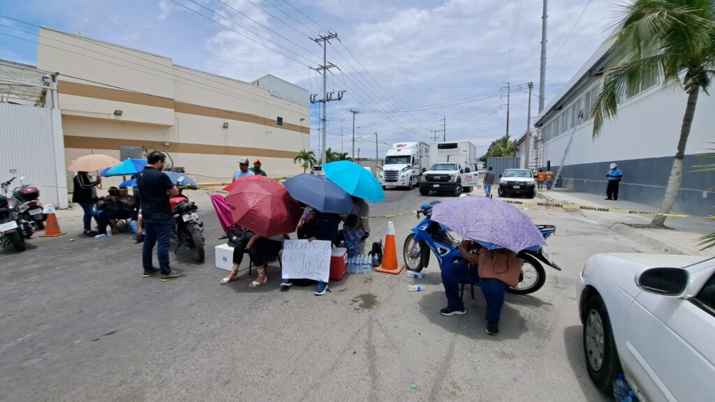 Manifestación empresa atunera en Mazatlán