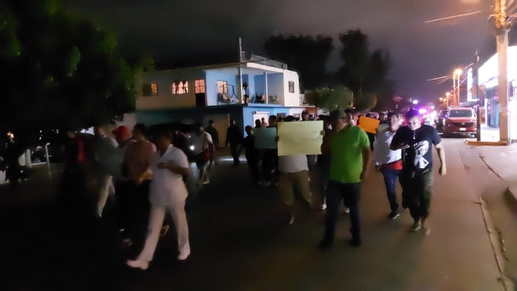 Manifestación de Stasam en el Hospitalito de Mazatlán