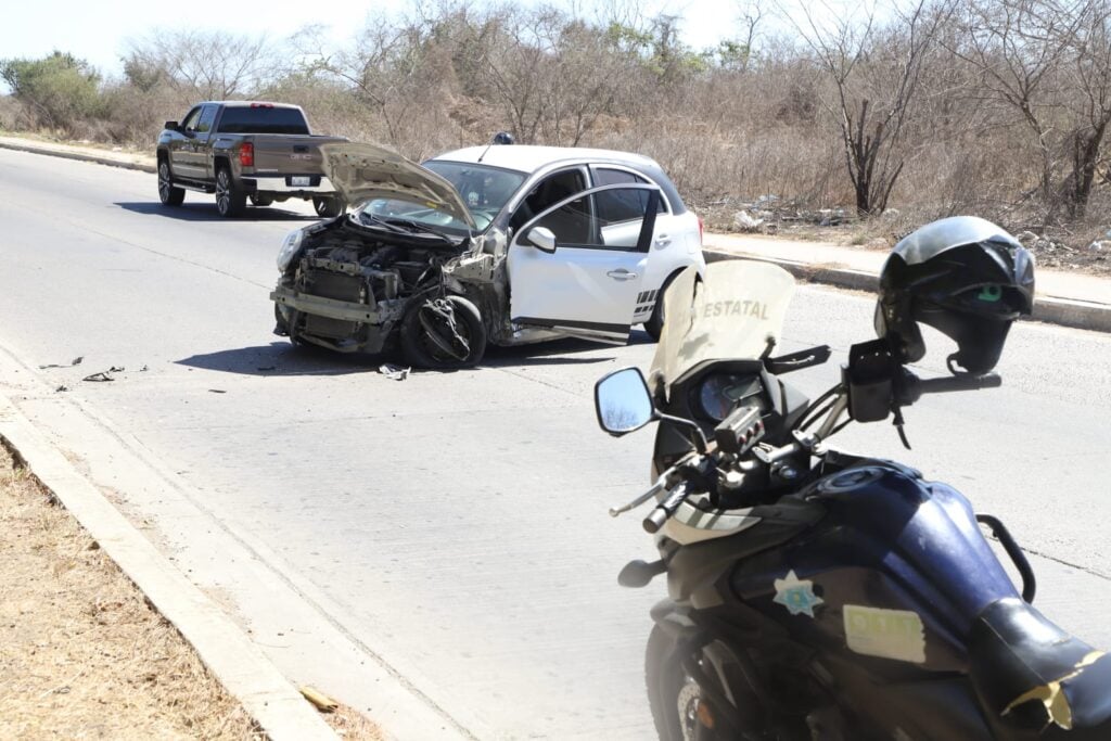 Accidente Choque March Mazatlán 2