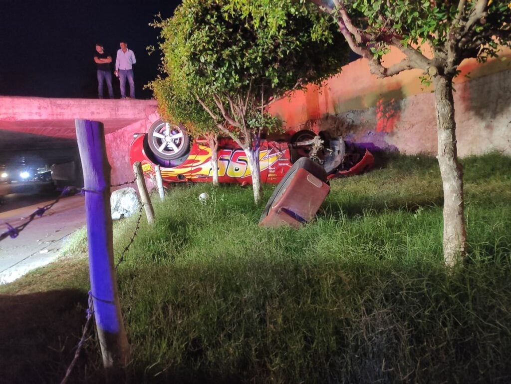 Accidente San Miguel Zapotitlán Rayo Macqueen