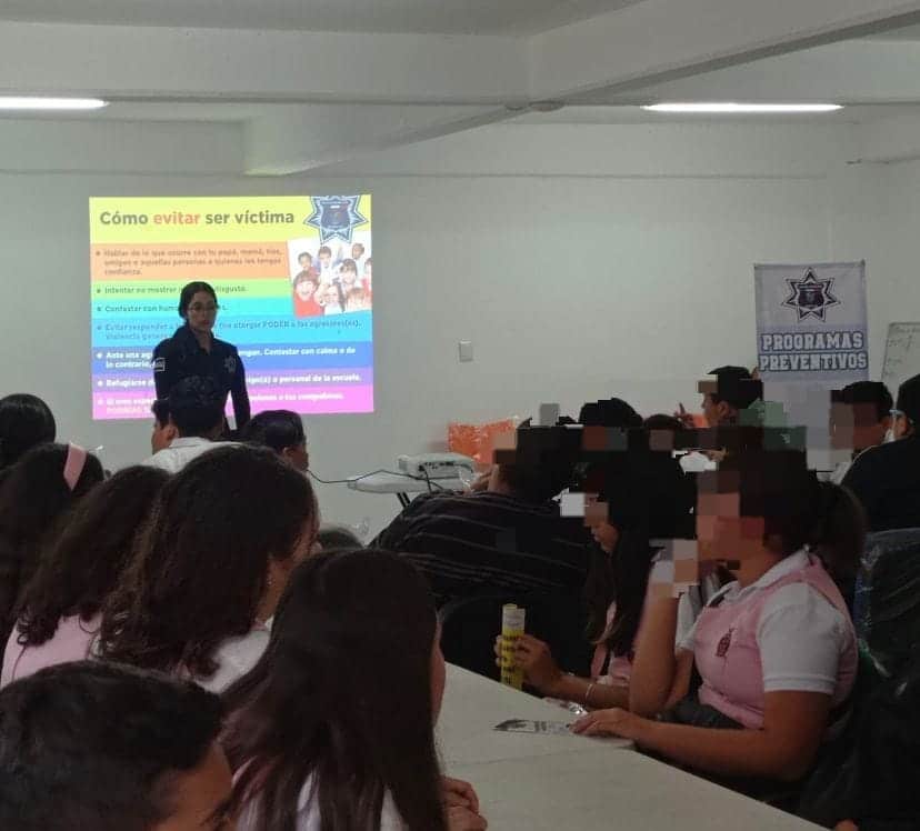 Alertan a estudiantes del acoso escolar 