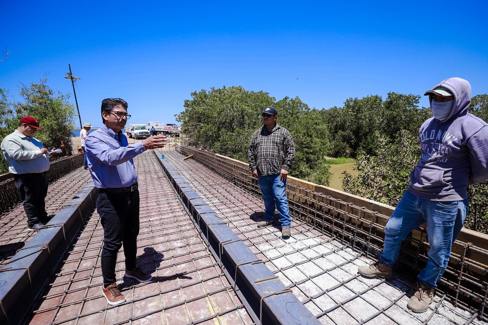Avanza obra reconstrucción de puente vehicular La Brecha-Angostura