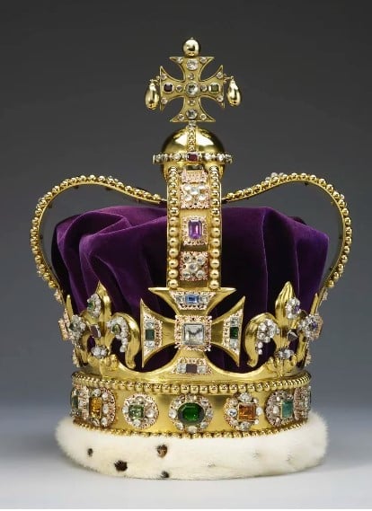 Corona Carlos III