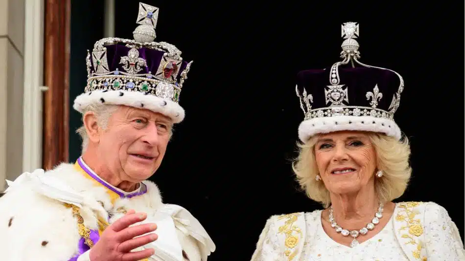 Comparten fotografías oficiales de los reyes de Inglaterra; así lucen