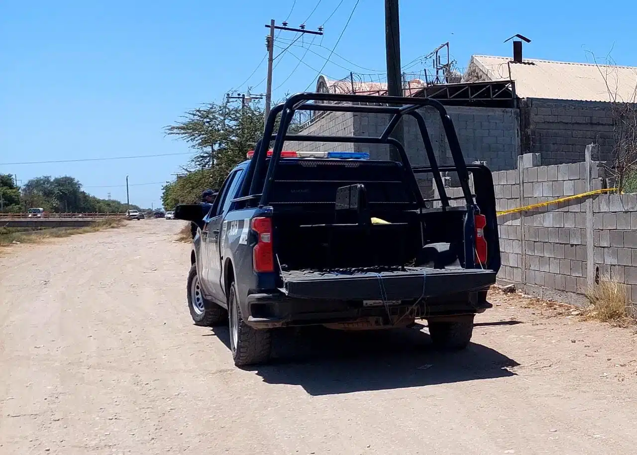 Hallan en Navolato camioneta despojada a asociación de productores en Culiacán