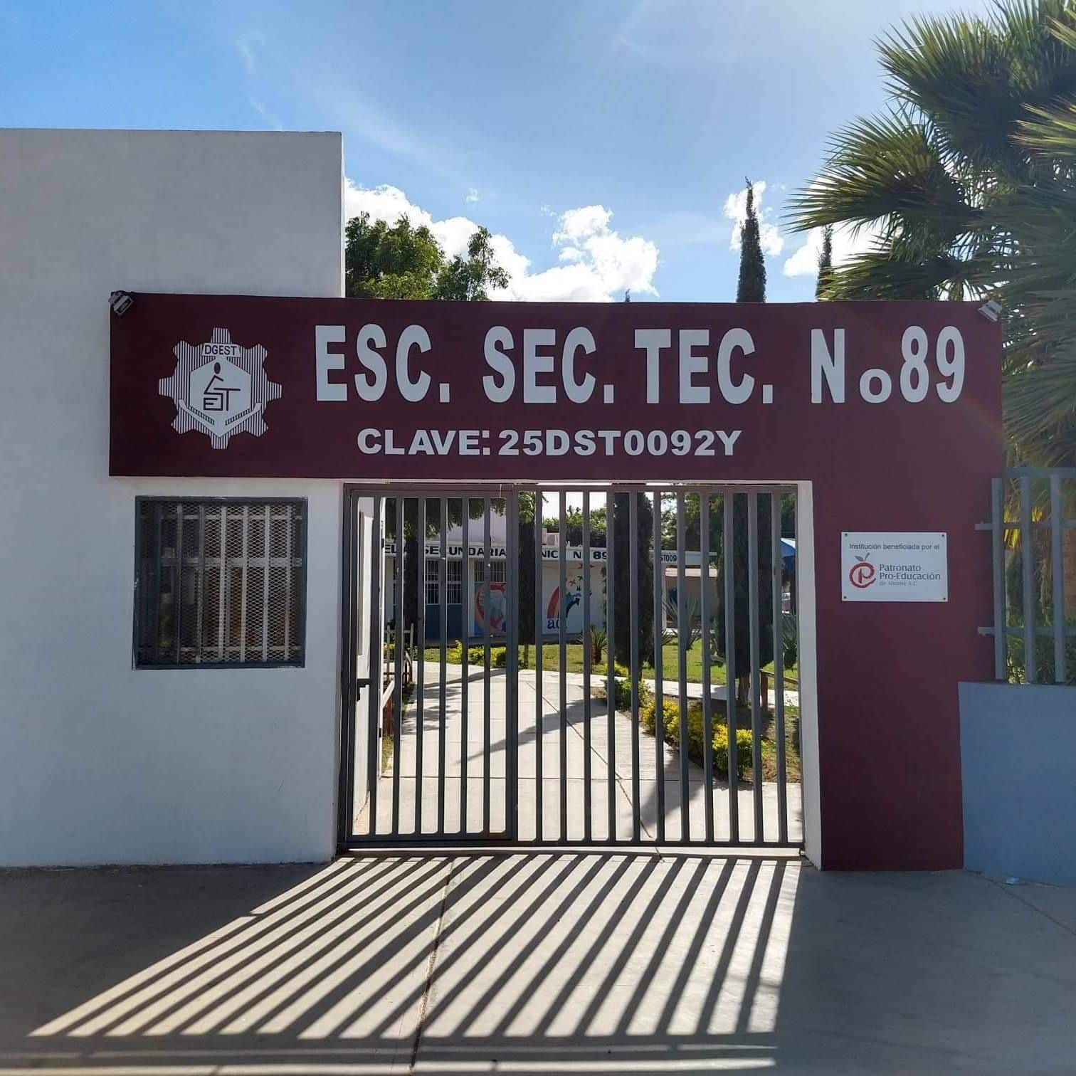 Esc. Tec. no 89 Los Mochis